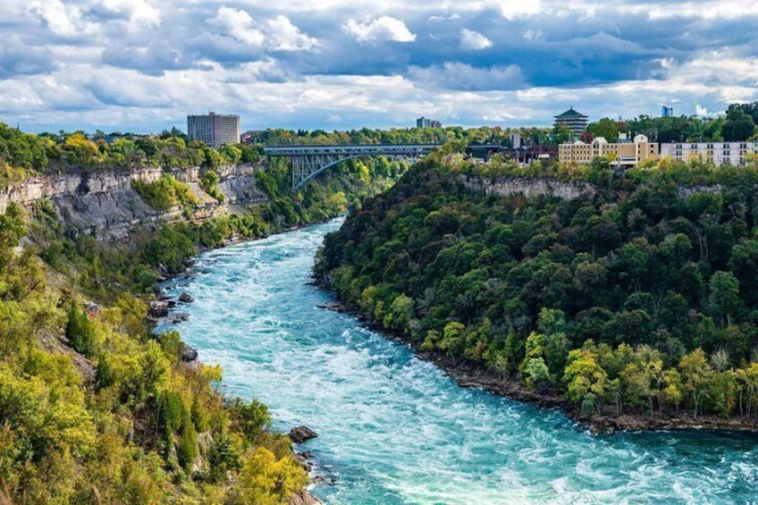 Niagara Falls Private Day Tour with Hornblower Cruise from GTA 2