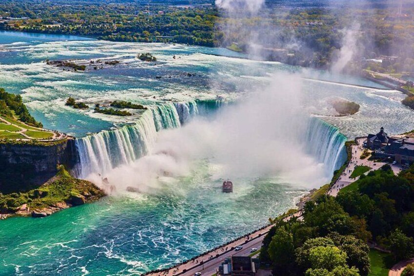 Niagara Falls Private Day Tour with Hornblower Cruise from GTA 5