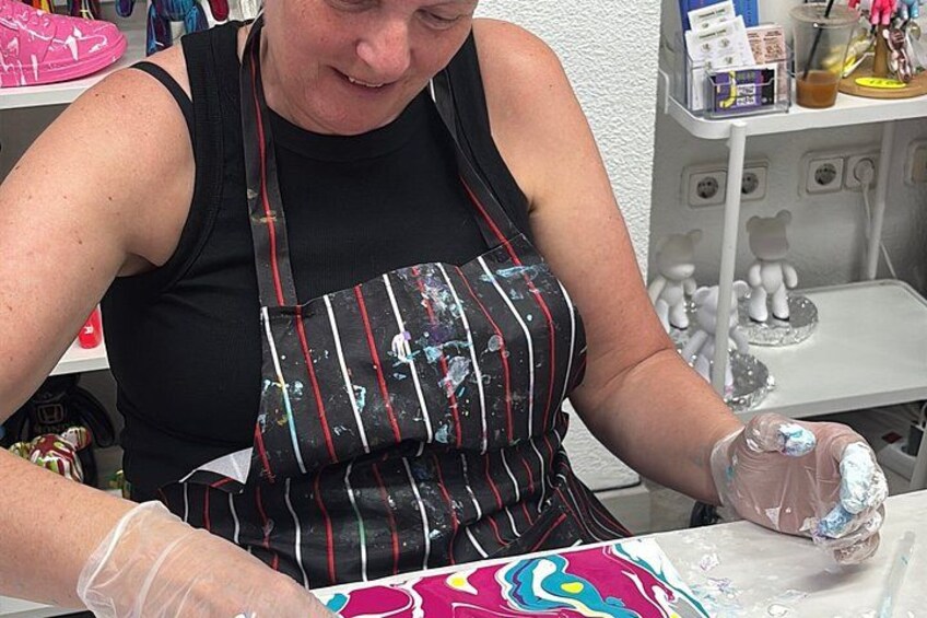 Alicante: Fluid Art-Therapy Workshop & Wine 2