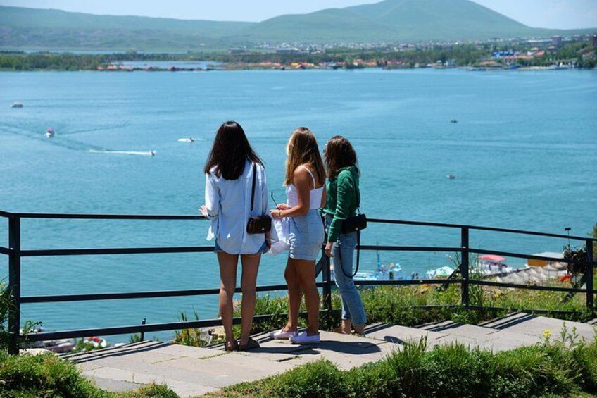Private tour: Garni, Geghard, Symphony of Stones and Sevan 3