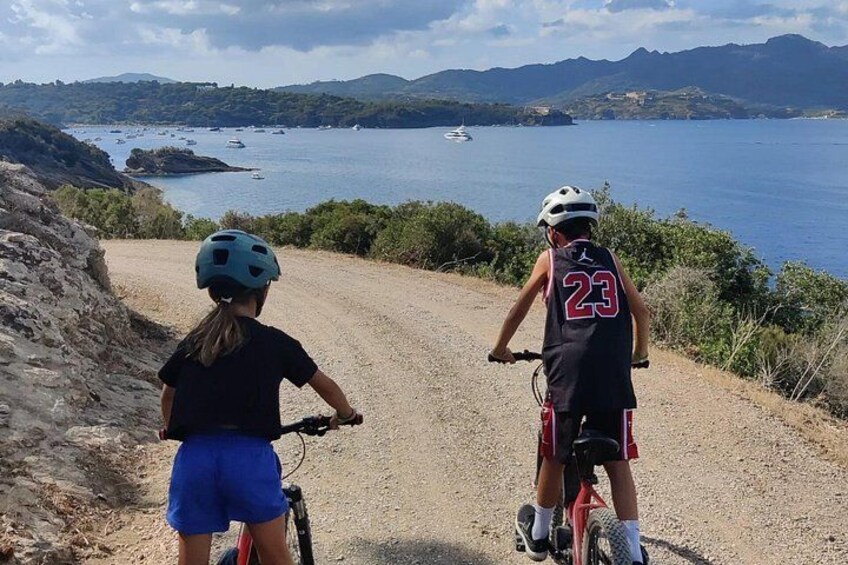 E-bike Tour for Families and Couples in Capo Stella Island of Elba 5