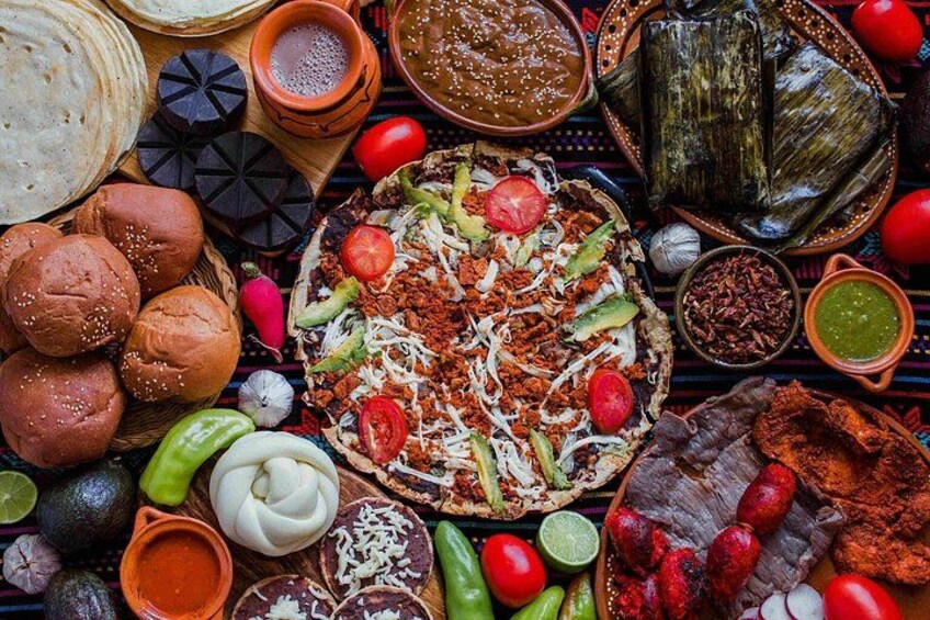 Private Walking Tour Oaxaca City with Street Food and Cathedrals 4