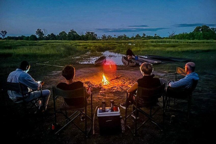 Camp Fire - Okavango Delta NG32 1