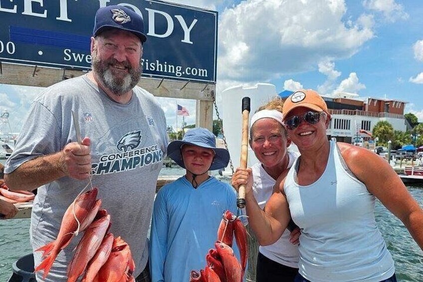 6 Hour Family Friendly Party Boat Fishing in Destin 1