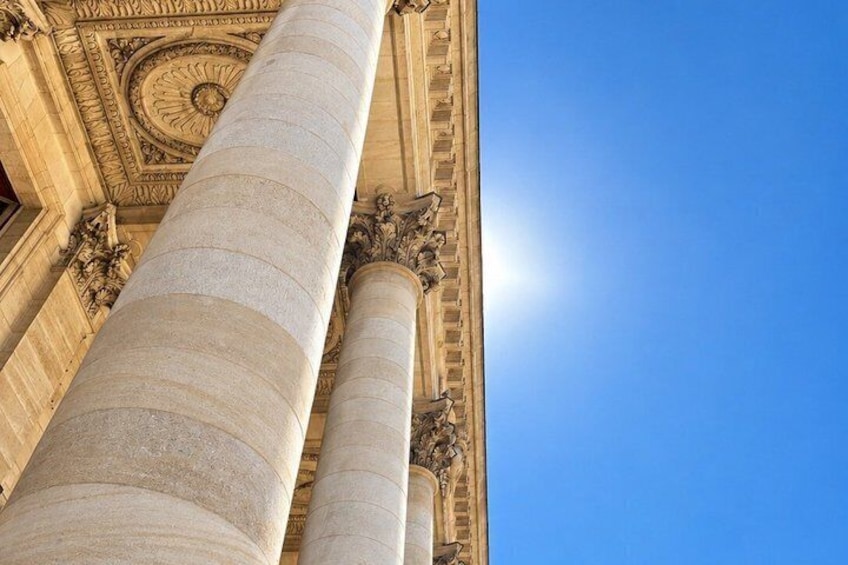 Bordeaux: Guided walking tour with sweet treats 5