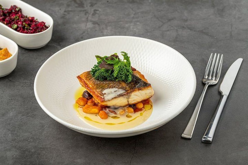 Luxury Bilbao Tour Dragonstone Guggenheim and deluxe Lunch 2