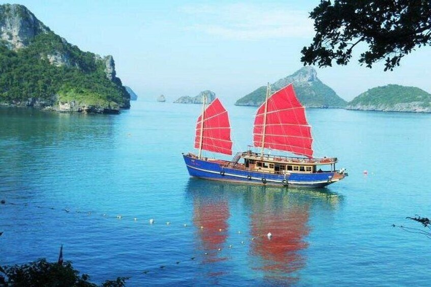 Angthong with the Red Baron boat 1
