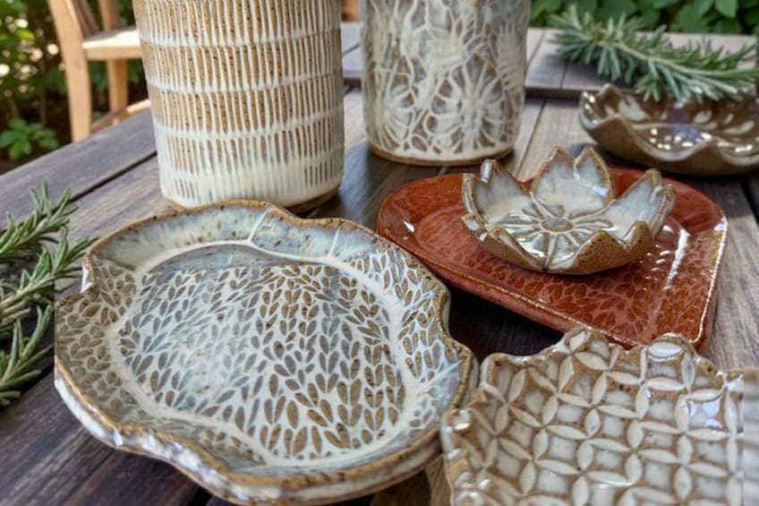 Two-hours handmade ceramic class, make your own souvenir Honolulu 4