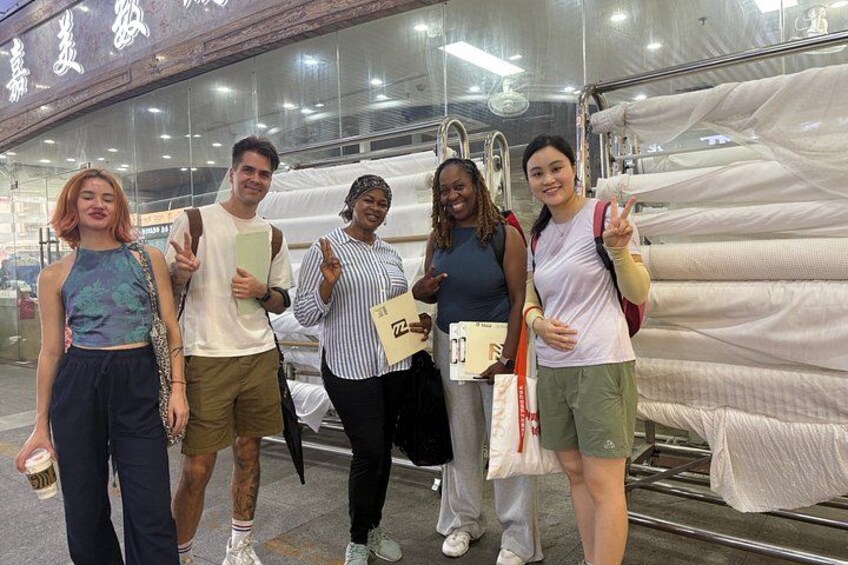 Guangzhou: Textile Hub and Garment Factory Half-day Tour 2