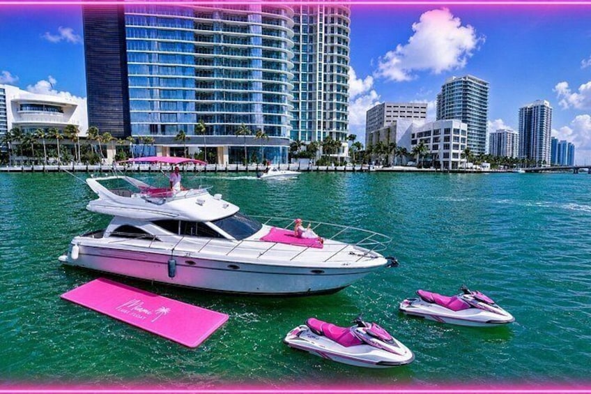 50ft Pink Yacht and 2 Jetkis Included Charter in Miami 1