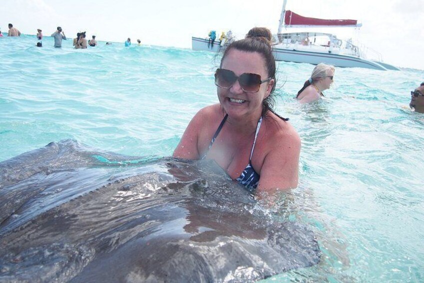 4-Stop Ultimate Grand Cayman Stingray City, Seven Mile Beach Tour 4