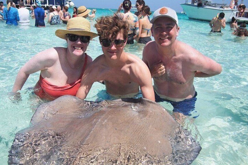 4-Stop Ultimate Grand Cayman Stingray City, Seven Mile Beach Tour 3