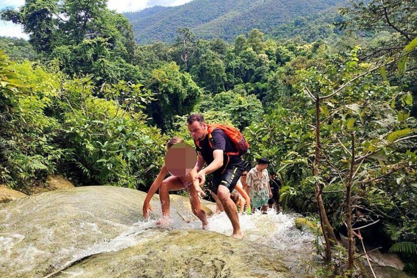 Sticky Waterfall and Mae Ngat Boat Tour from Chiang Mai 1