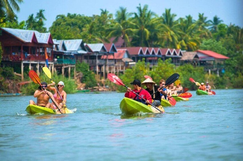 Luang Prabang Kayaking the Mighty Mekong Full-Day Private Tour 1