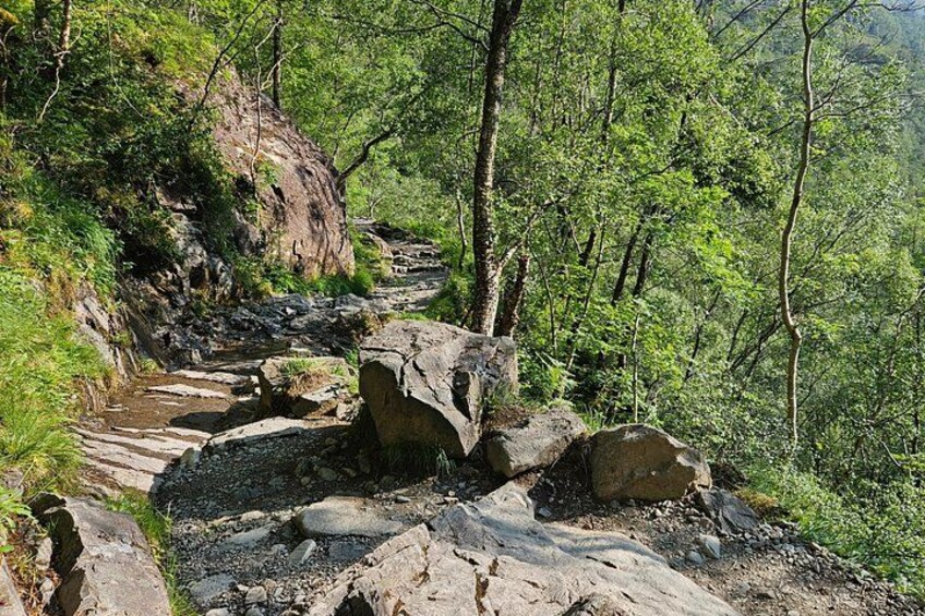 Nevis Gorge path 3