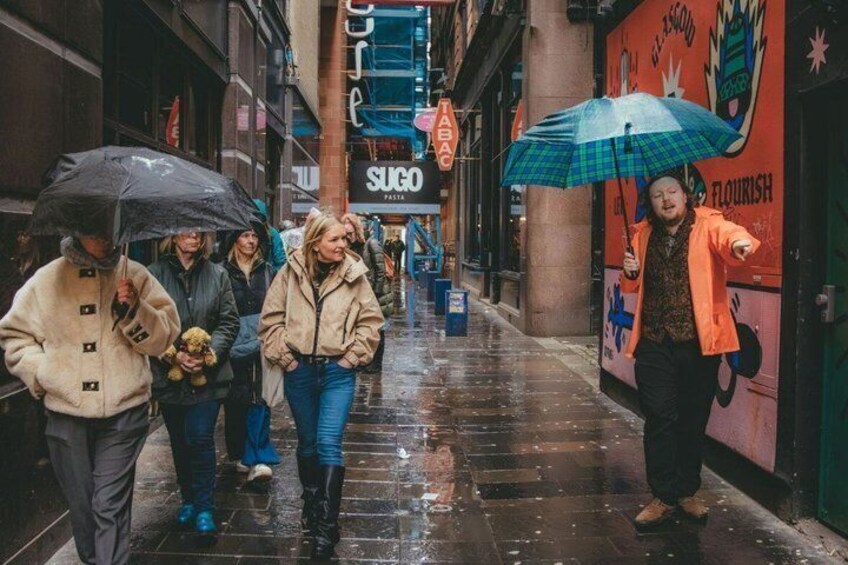 Private Glasgow Street Art Tour: Explore the City Murals 1