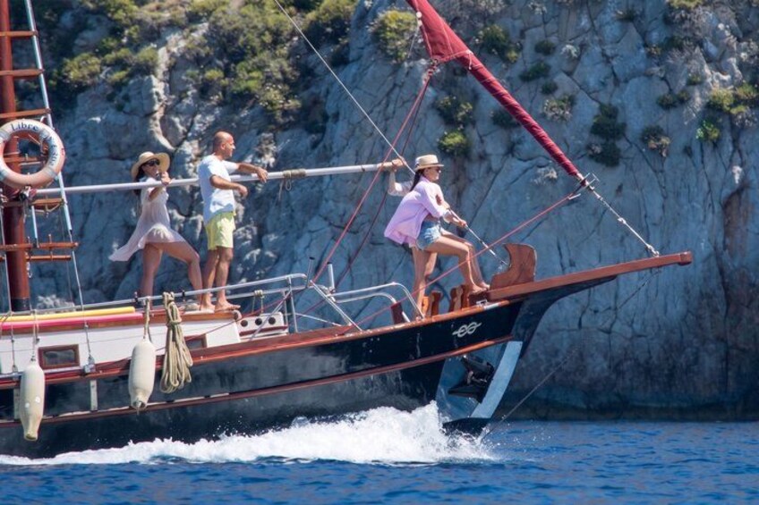 Sunset Cruise Athens Riviera – Half Day Swimming&BBQ onBoard 4