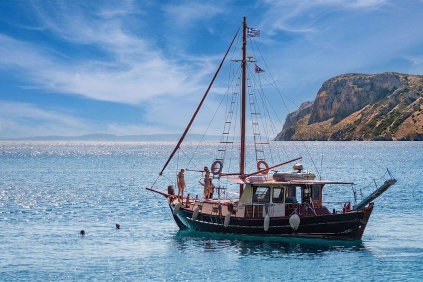 Sunset Cruise Athens Riviera – Half Day Swimming&BBQ onBoard 3
