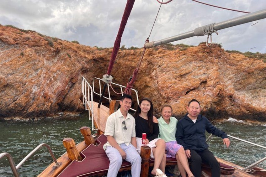 Sunset Cruise Athens Riviera – Half Day Swimming&BBQ onBoard 2