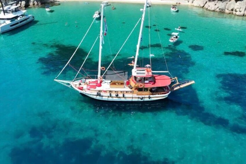 Sunset Cruise Athens Riviera – Half Day Swimming&BBQ onBoard 3