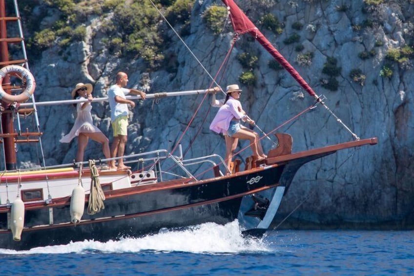 Sunset Cruise Athens Riviera – Half Day Swimming&BBQ onBoard 2