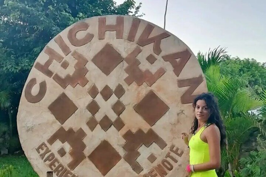 Chichen Itza Deluxe Tour with Mayan Buffet and Cenote Chichikan 3