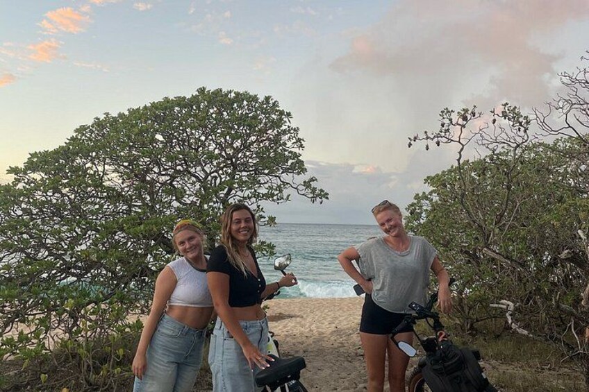Guided E-Bike Tour in North Shore 2