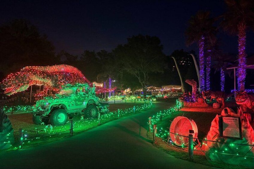 Un véhicule décoré, des illuminations festives et un espace d’exposition sur un thème particulier. 4