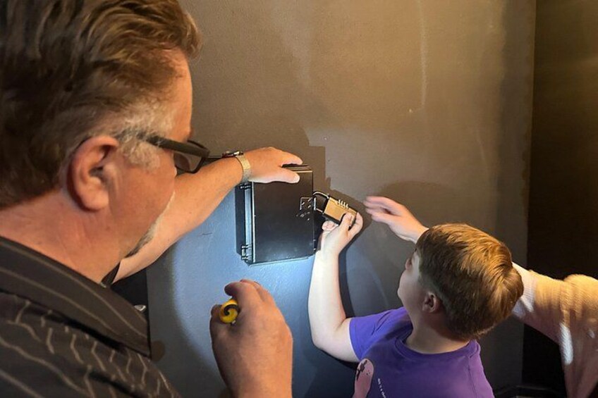 Branson Bigfoot Escape Rooms Squatcharazzi Spotlight 3