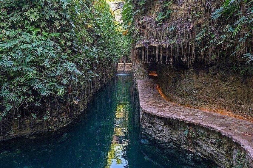 Uxmal and Hacienda Mucuyché: A Journey to the Heart of the Mayan World 3