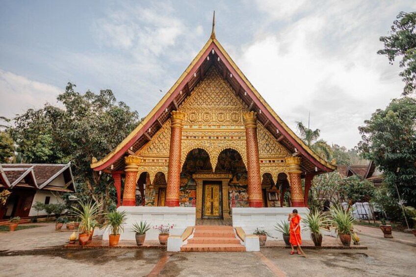 The beautiful Wat Choum Khong Sourin Tharame temple 4