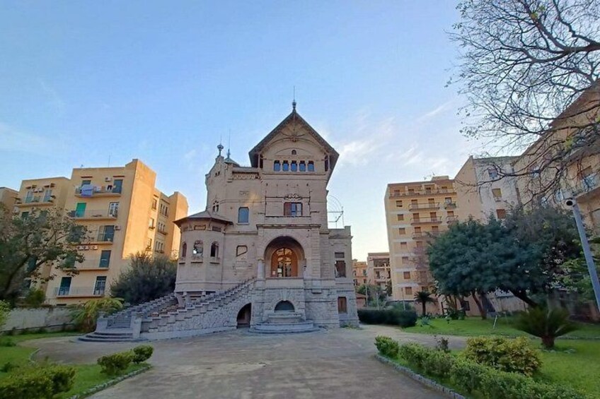 Let's discover the Florio: Bike Tour between Liberty and Flavours in Palermo 4