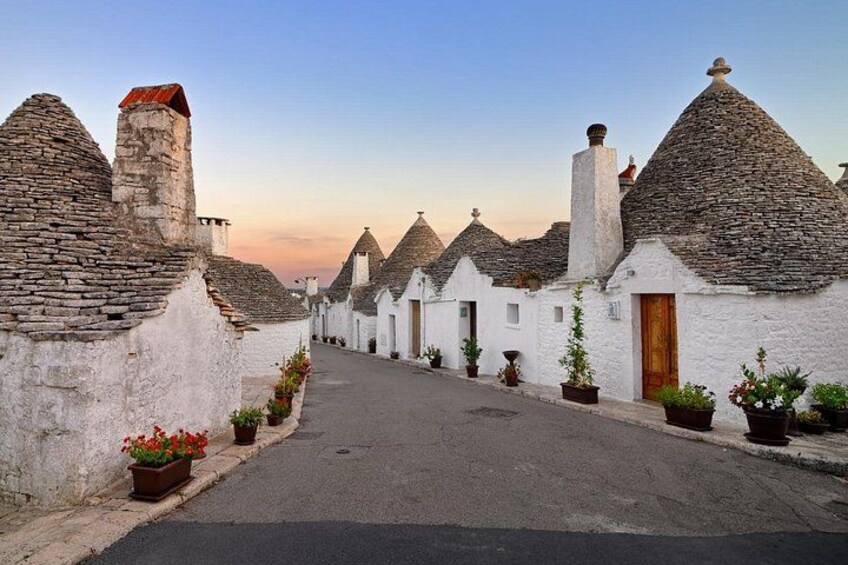 Alberobello Self-Guided Tour Departing from Bari by GT Bus 4