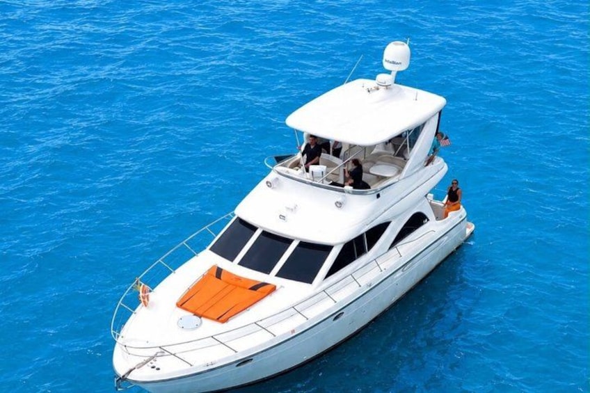 Miami 50-Ft. Maxum Yacht: Weekday Free Hour & Jet Ski Option 1