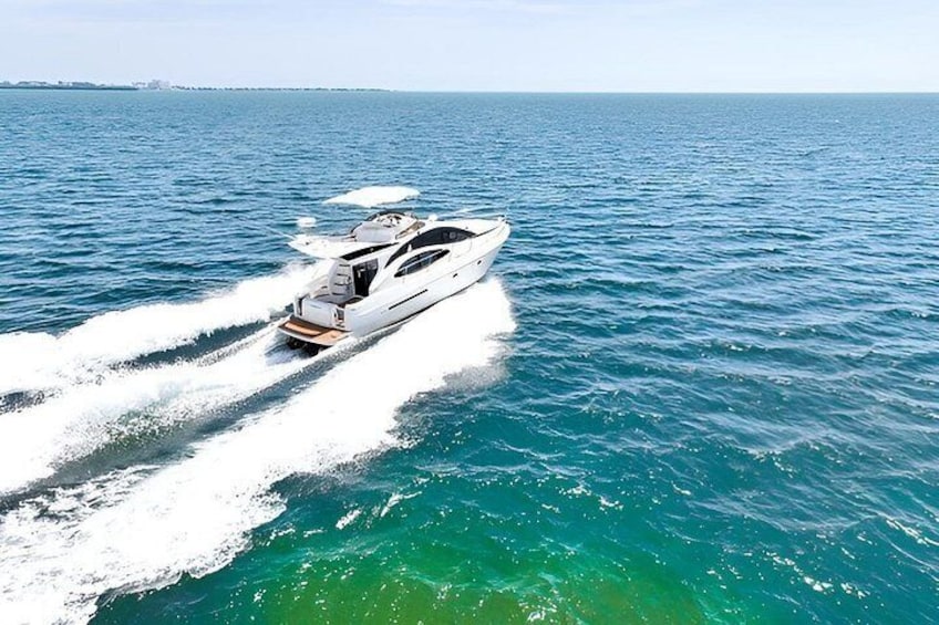 50ft Yacht and 2 Jetkis Included Charter In Miami Harkland 2