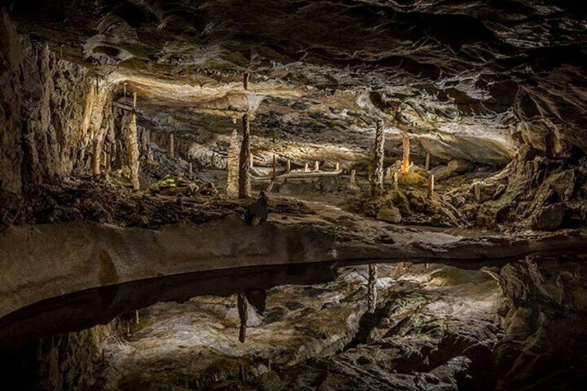From Lucerne: Swiss Alps, Lauterbrunnen, Beatus Caves Small Group 3