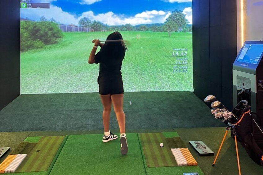 2-Hour Private Indoor Virtual Golf Simulator powered by Golfzon 3