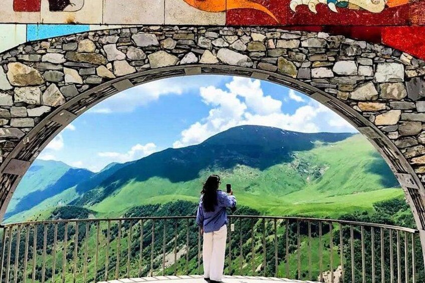 Kazbegi, Ananuri, Zhinvali, Gudauri, Gergeti Full day Tour 1