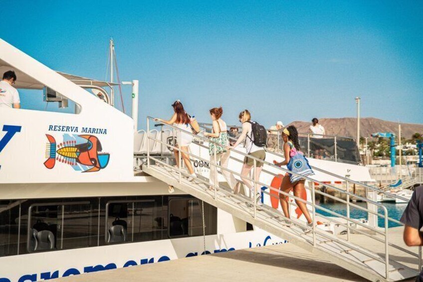 From Fuerteventura: Playa Blanca minicruise to Papagayo Beaches 3