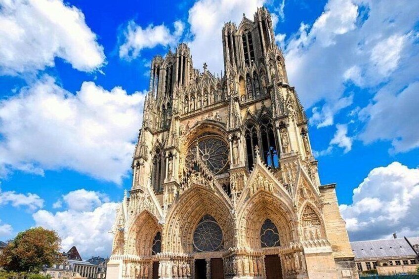 Reims: City Walk with Audio Guide in 7 Languages on your Phone 4