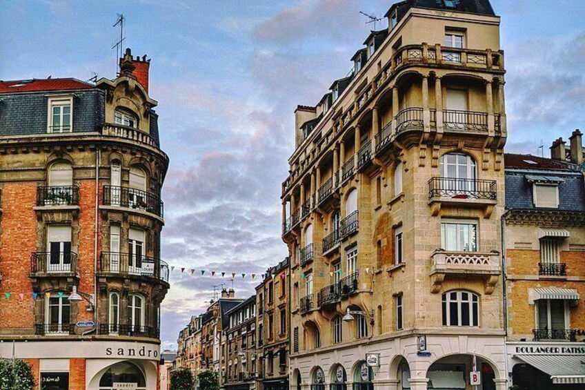 Reims: City Walk with Audio Guide in 7 Languages on your Phone 3