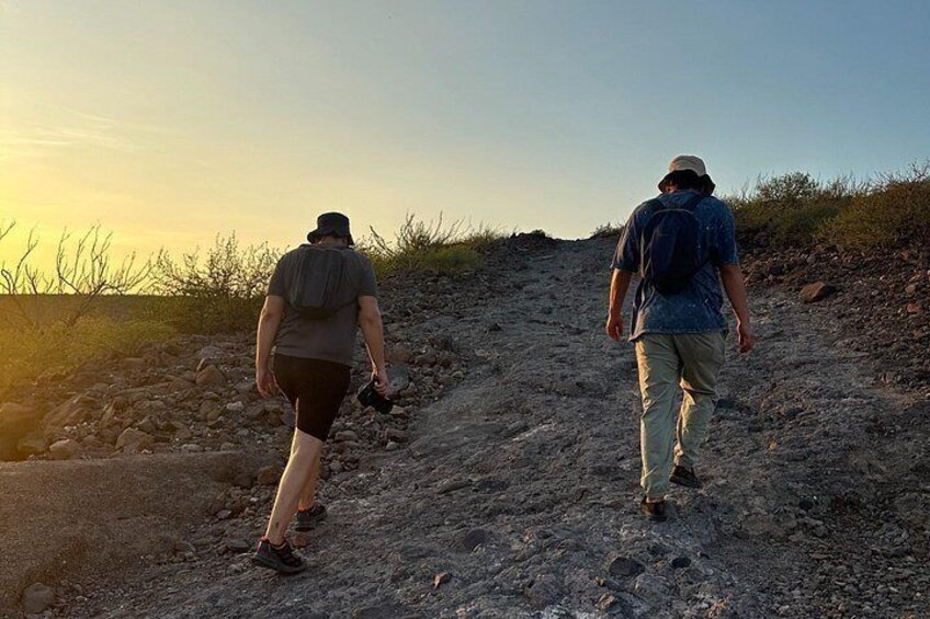 Balandra Hills Shared Hike and Walk Experience 4