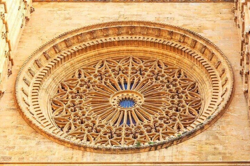 Palma Cathedral, 24h Hop-On Hop-Off Bus & Boat Tour 5