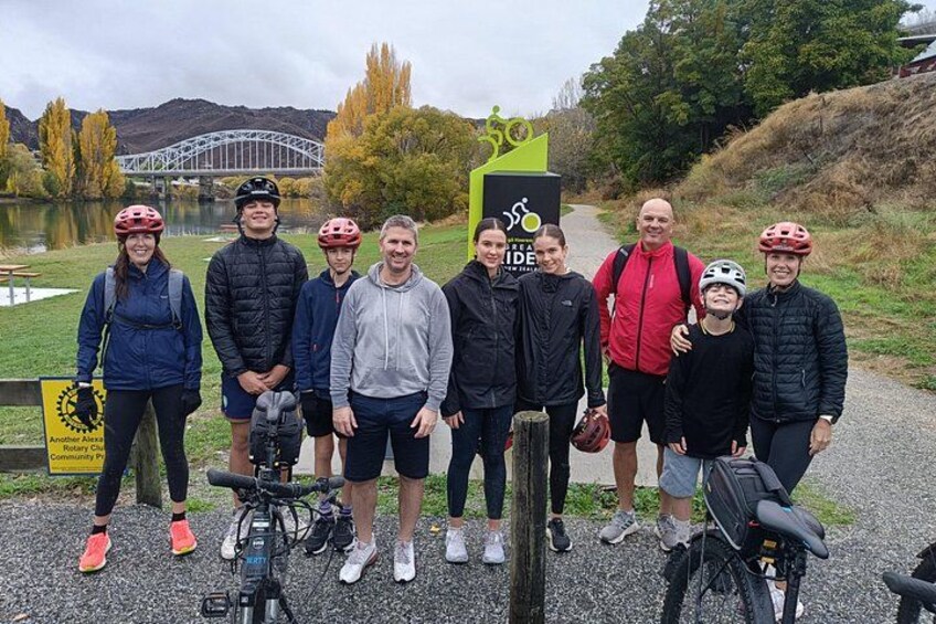 Wanaka - Private Family Bike Tour Experience - Up to 11 E-bikes 4
