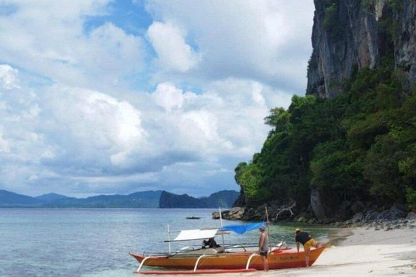 El Nido Palawan fishing with local Fisherman with lunch 3