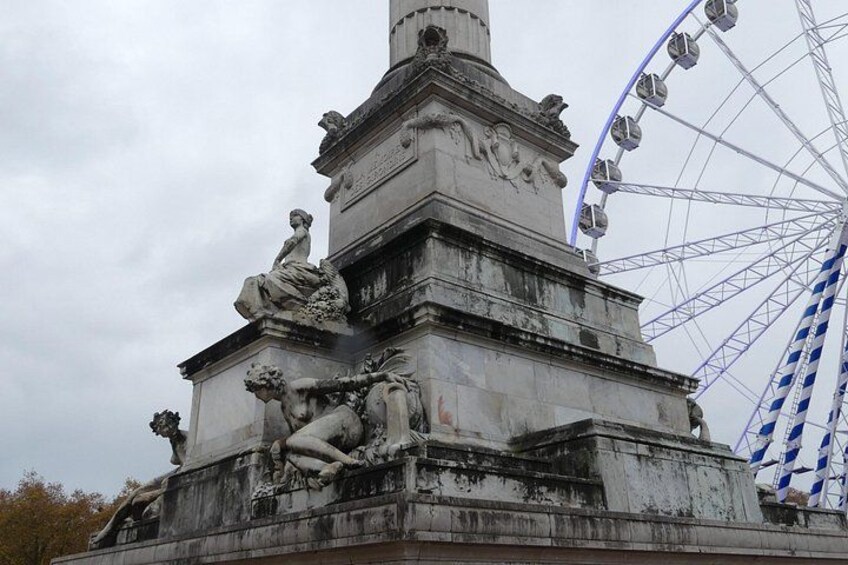 Bordeaux 1h30 City Walking Tour: Discover Historic Landmarks 2