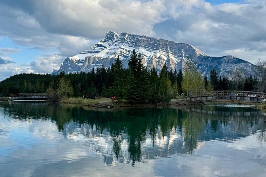 Canmore Banff to Lake Louise Moraine Lake Half Day 1