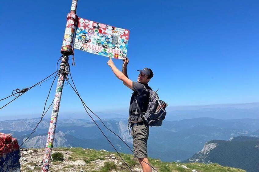 Maglić summit at 2386 Mtrs 4