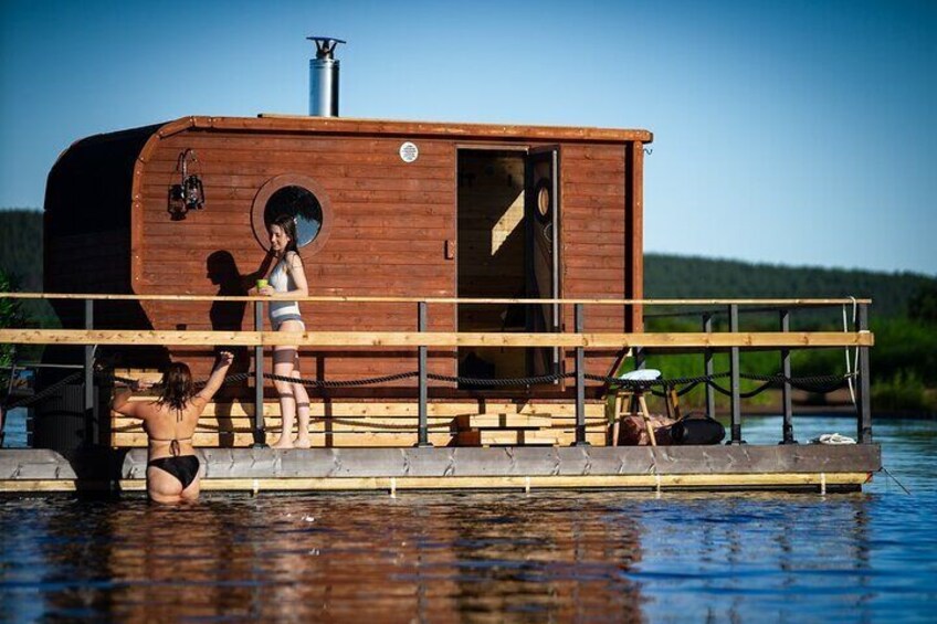 Floating sauna stop during fishing tour 2