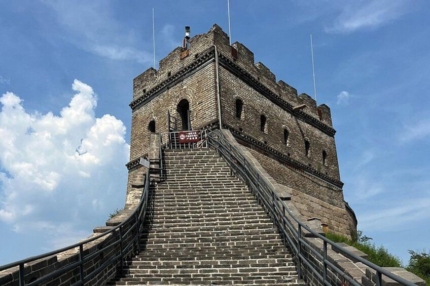 BusDa- Half day Layover Tours Ancient Great Wall and Bird Nest 4